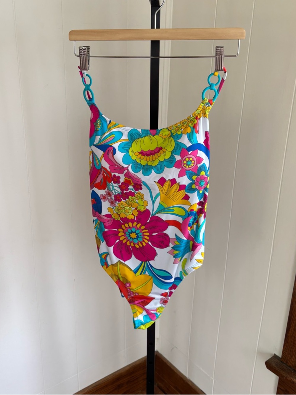 Trina Turk NWT Fontaine Twist Back 1pc Swimsuit Colorful Womens 10 Resortwear